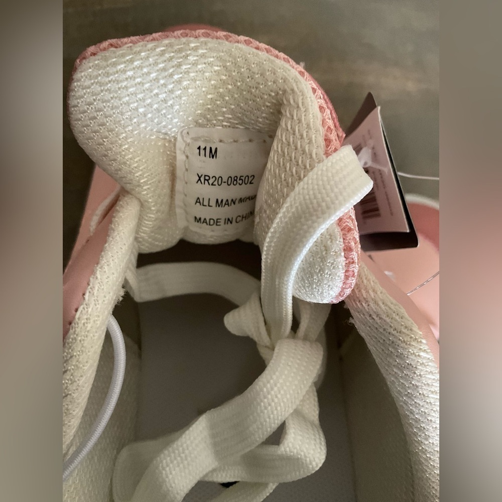 Hurley Women’s Sneakers - Picture 9 of 10